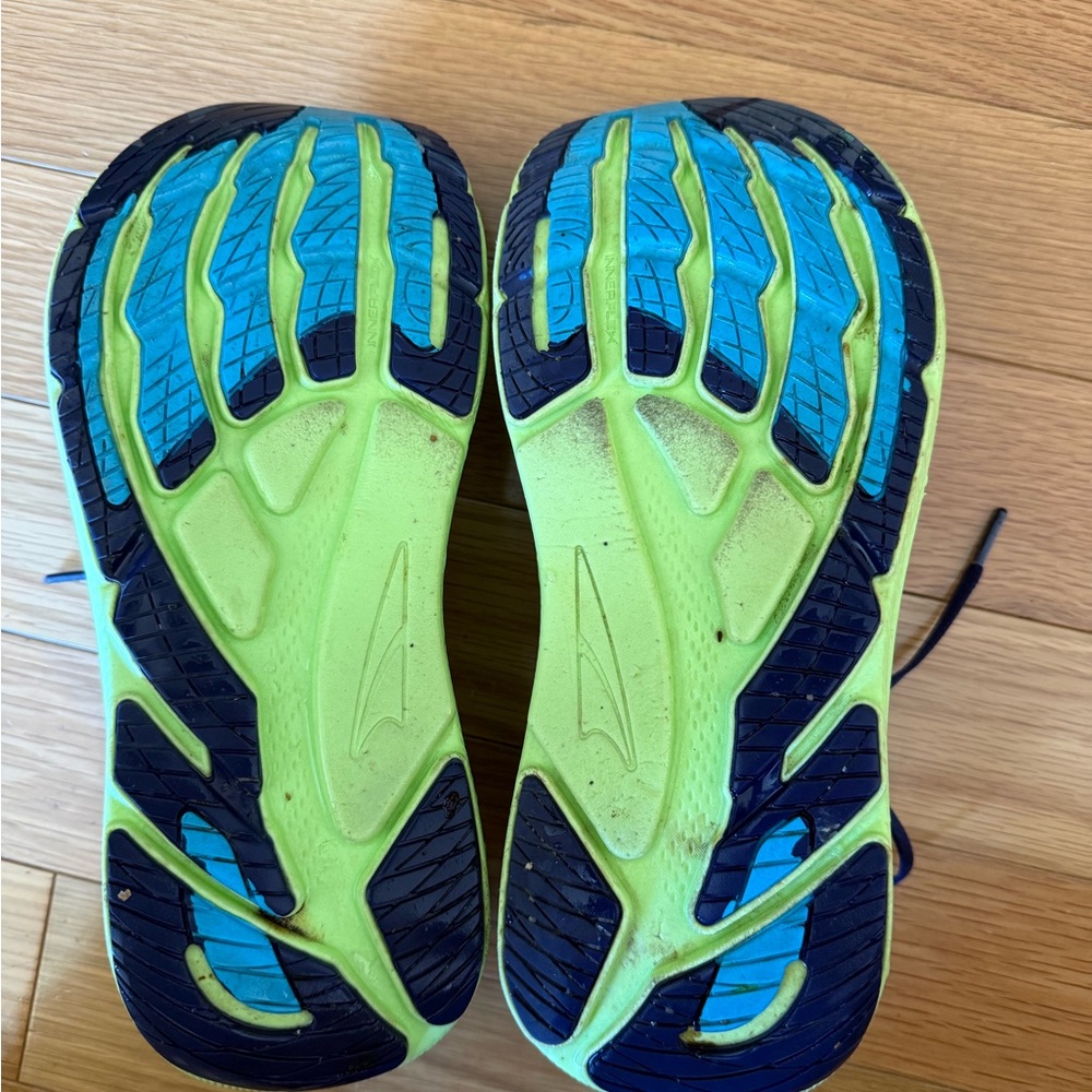Altra FWD VIA Running Shoes - size 9.5 - Picture 3 of 5